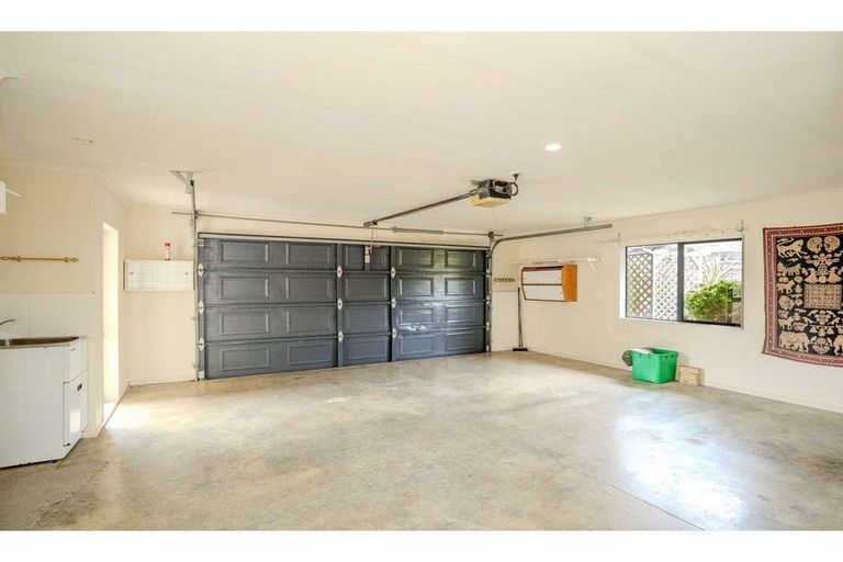 Photo of property in 11 Oakridge Drive, Kerikeri, 0230