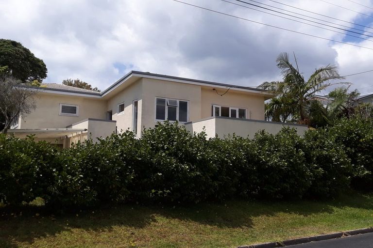 Photo of property in 1/20 Philson Terrace, Browns Bay, Auckland, 0630