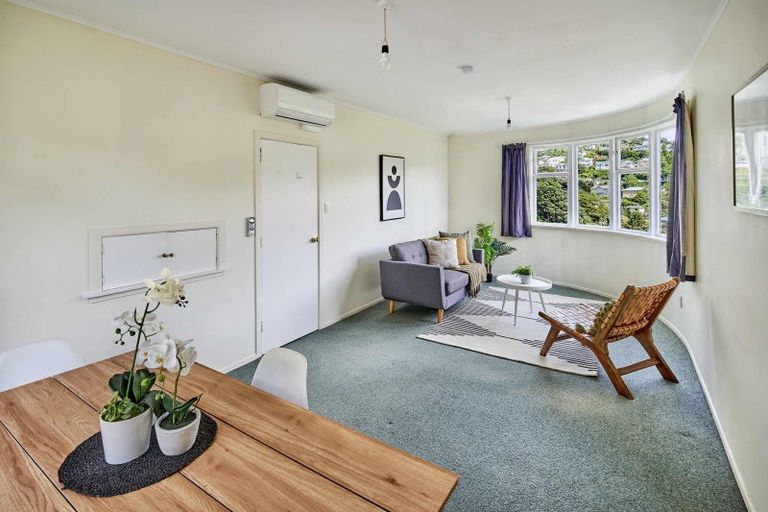 Photo of property in 5/20 Saint Michaels Crescent, Kelburn, Wellington, 6012