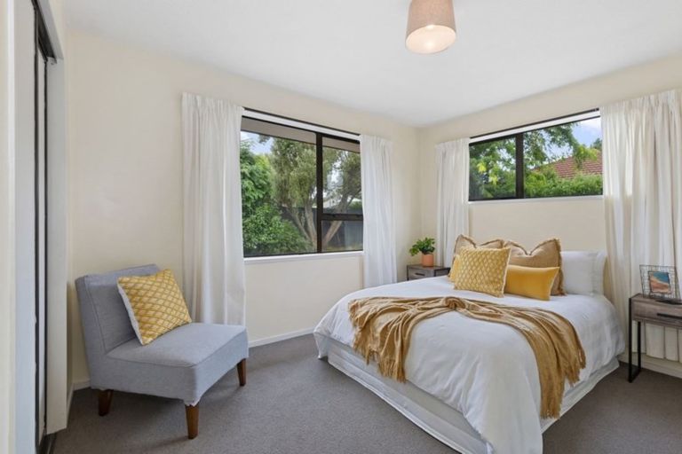 Photo of property in 240 Queenspark Drive, Parklands, Christchurch, 8083