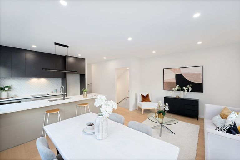 Photo of property in 25 Mason Street, Wanaka, 9305