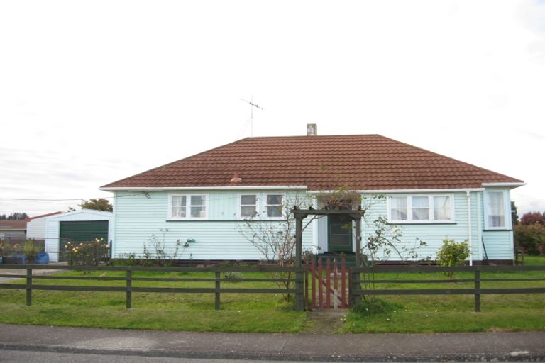 Photo of property in 3 Matene Place, Otaki, 5512