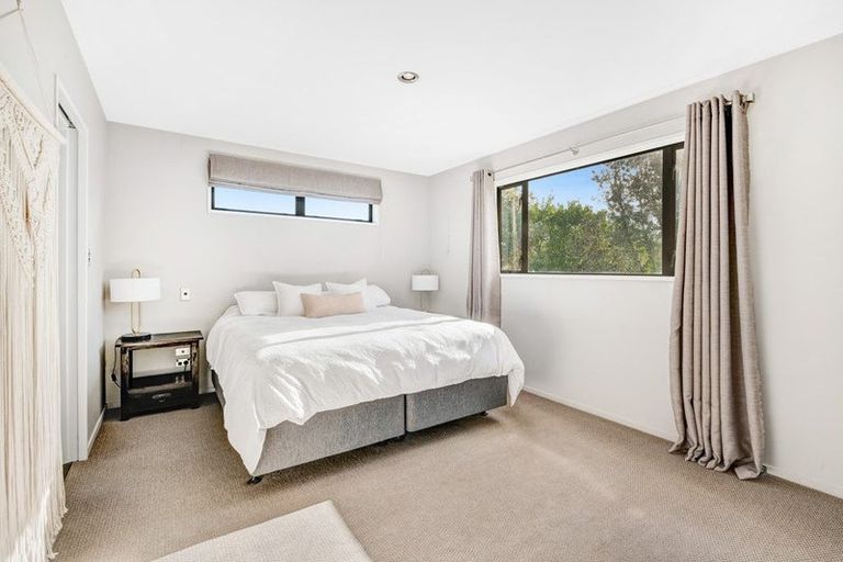 Photo of property in 499 Shelly Beach Road, South Head, Helensville, 0874