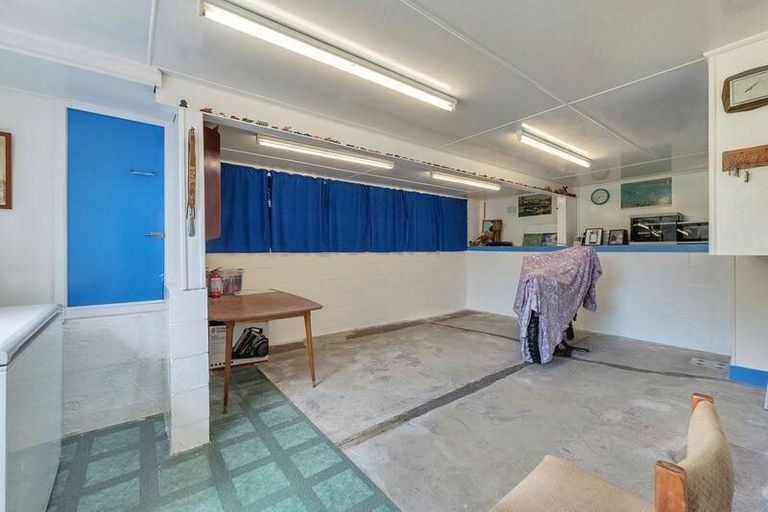 Photo of property in 19 Glendene Avenue, Glendene, Auckland, 0602