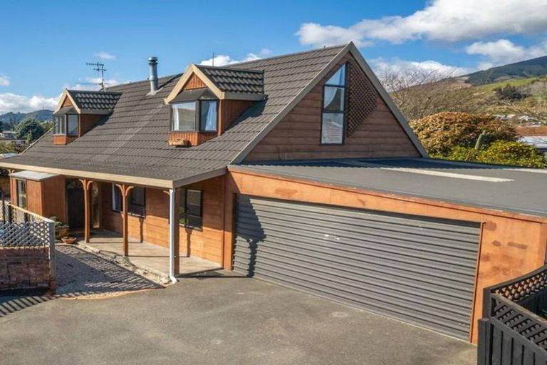 Photo of property in 11a Tainui Street, Stoke, Nelson, 7011