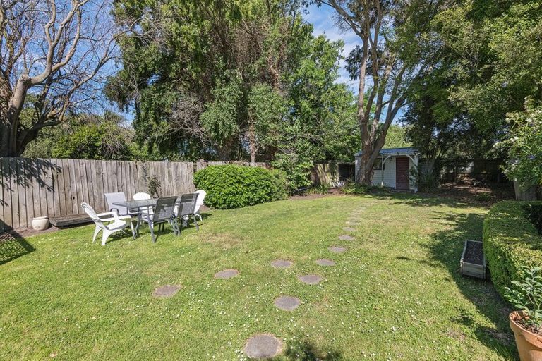 Photo of property in 22 Swanns Road, Richmond, Christchurch, 8013