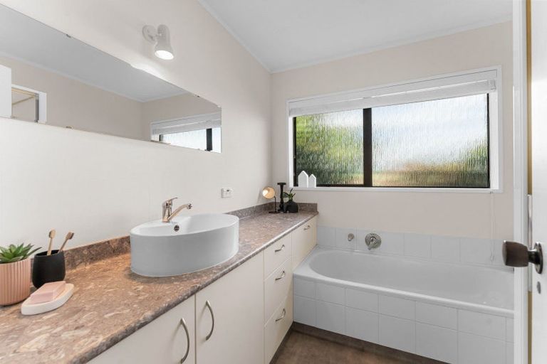 Photo of property in 3 Devon Street, Greerton, Tauranga, 3112