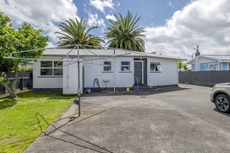 Photo of property in 20 Cargill Street, Levin, 5510