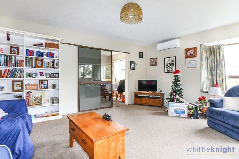 Photo of property in 3/92 North Avon Road, Richmond, Christchurch, 8013