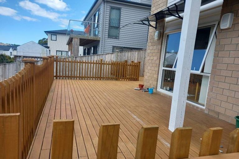 Photo of property in 24 Para Close, Fairview Heights, Auckland, 0632