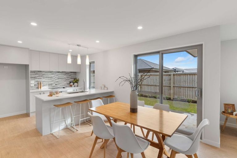 Photo of property in 18 Harry Manship Crescent, Halswell, Christchurch, 8025