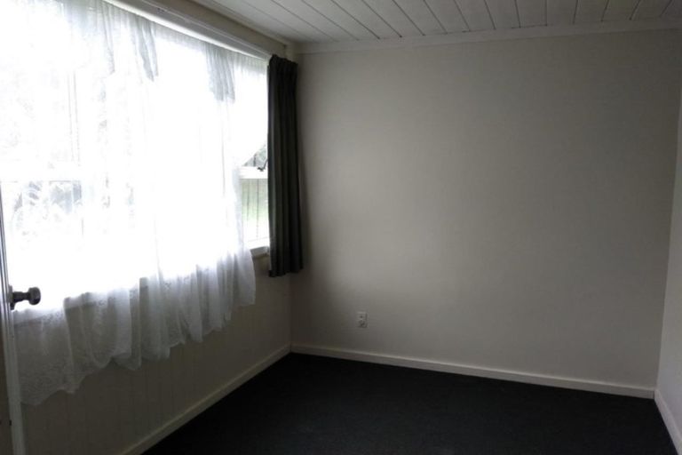 Photo of property in 2/5 Scotts Road, Manurewa East, Auckland, 2102