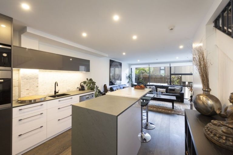 Photo of property in 12/6 Waima Street, Grey Lynn, Auckland, 1021