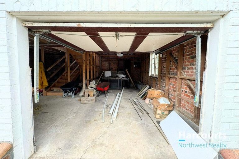 Photo of property in 86 Tawa Road, Kumeu, 0891