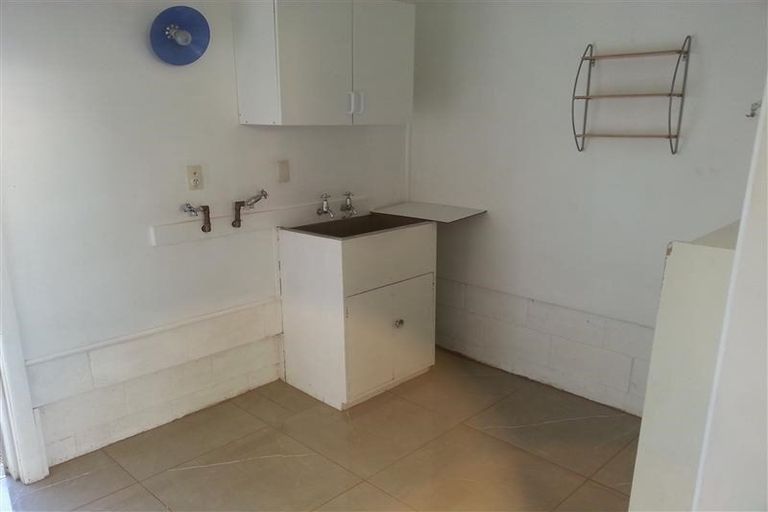 Photo of property in 2/142a Great South Road, Manurewa, Auckland, 2102