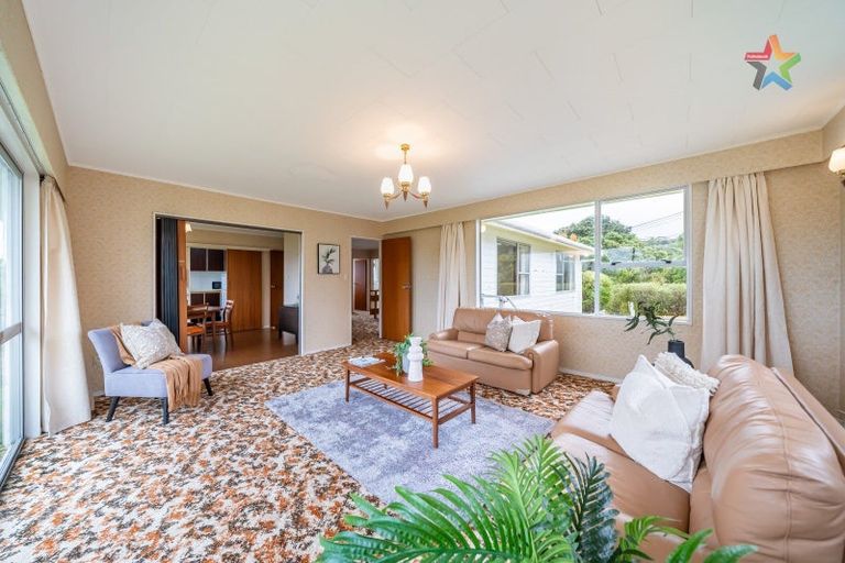 Photo of property in 47 Pekanga Road, Normandale, Lower Hutt, 5010