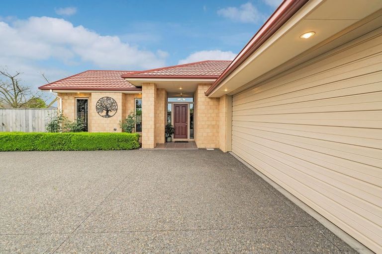 Photo of property in 17 Beaumont Drive, Rolleston, 7614
