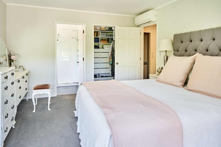 Photo of property in 262b Katherine Mansfield Drive, Whitemans Valley, Upper Hutt, 5371