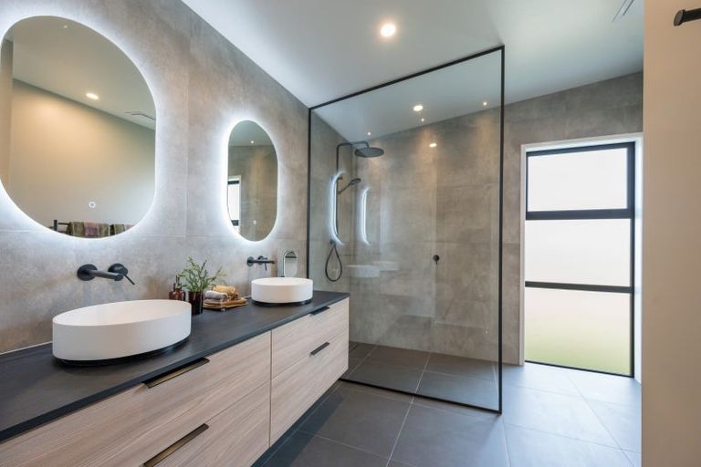 Photo of property in 99 Daelyn Drive, Richmond, 7020