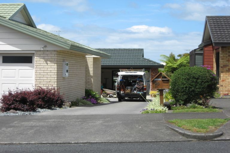 Photo of property in 120a Wellington Street, Pukekohe, 2120