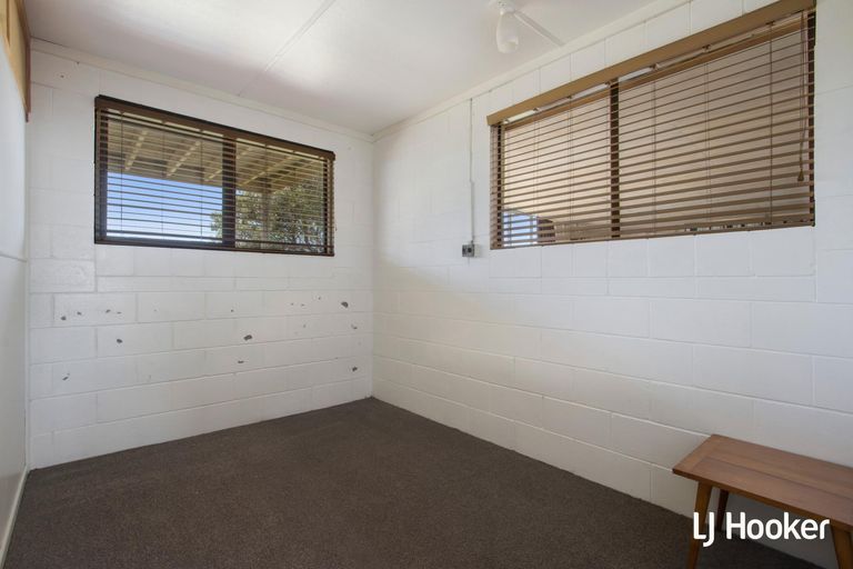 Photo of property in 281 Seaforth Road, Waihi Beach, 3611