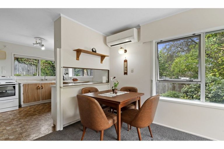 Photo of property in 1/39a Hebron Road, Waiake, Auckland, 0630