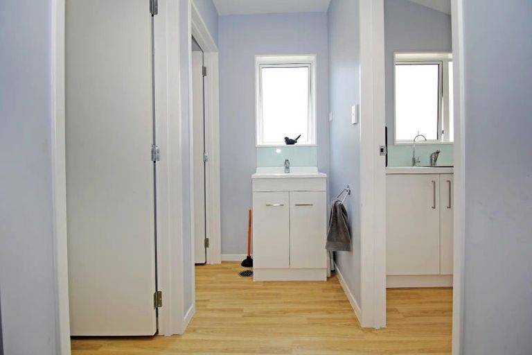 Photo of property in 24 Pooley Street, Pakuranga Heights, Auckland, 2010