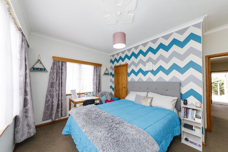 Photo of property in 20 East Street, Terrace End, Palmerston North, 4410