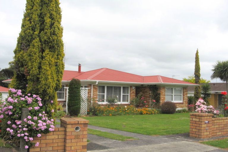 Photo of property in 82 Beach Road, Pahurehure, Papakura, 2113