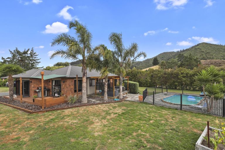 Photo of property in 925 Hakarimata Road, Huntly, 3771