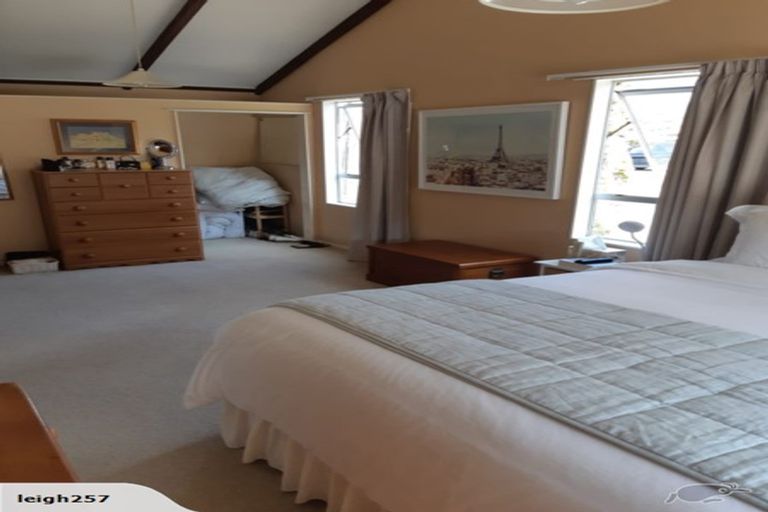 Photo of property in 1a Woodstock Terrace, Tawa, Wellington, 5028