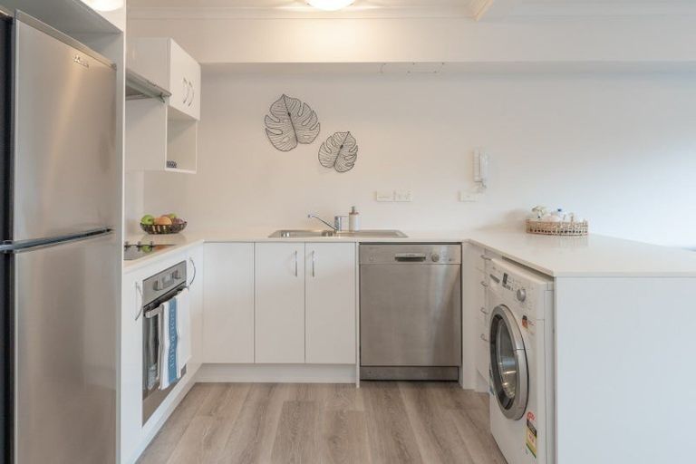 Photo of property in 83h Hill Street, Thorndon, Wellington, 6011