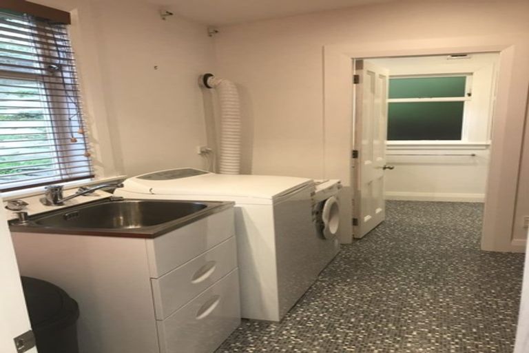 Photo of property in 2 Melrose Crescent, Melrose, Wellington, 6023