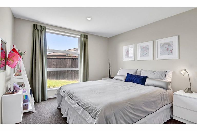 Photo of property in 8 Wisteria Lane, Rangiora, 7400