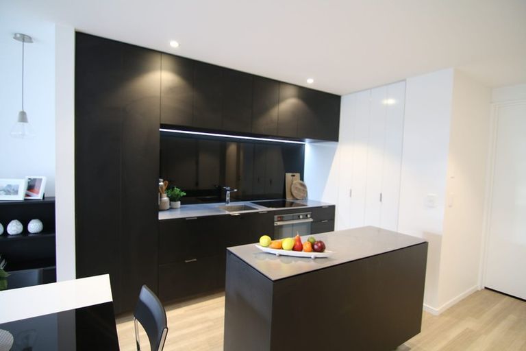 Photo of property in 138c Holly Road, St Albans, Christchurch, 8014