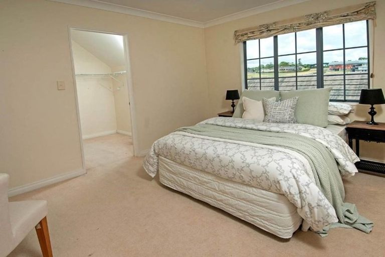 Photo of property in 23 Manor Park, Sunnyhills, Auckland, 2010