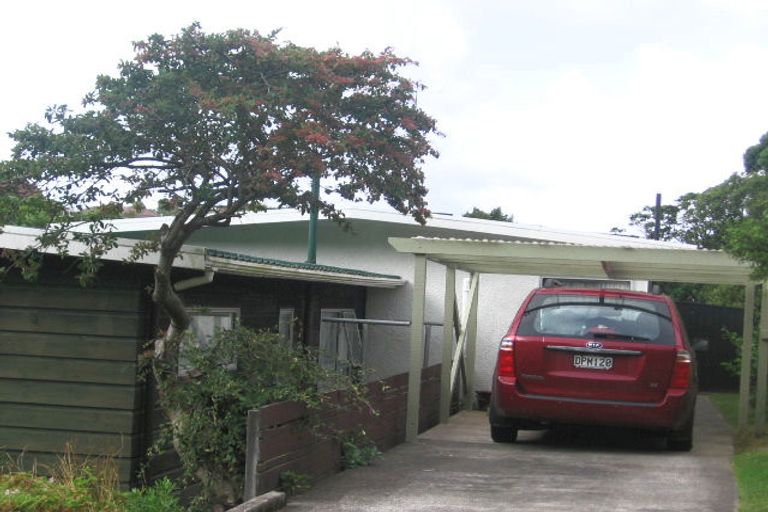 Photo of property in 3b Govind Grove, Ngaio, Wellington, 6035