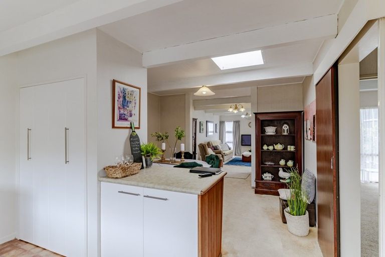 Photo of property in 2/19 Church Road, Taradale, Napier, 4112