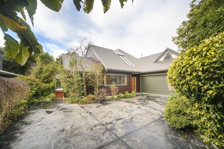 Photo of property in 27 Collingwood Street, Hokowhitu, Palmerston North, 4410