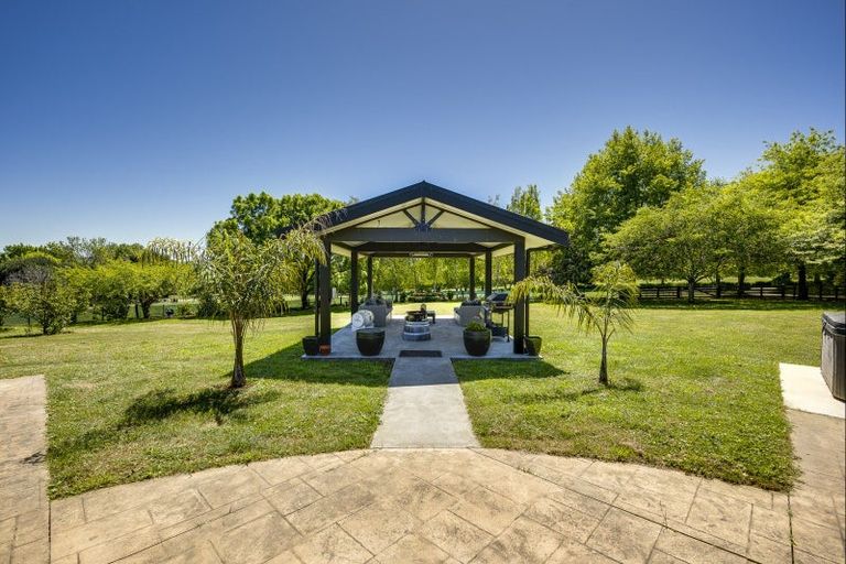 Photo of property in 100 Cohrs Road, Poukawa, Hastings, 4178