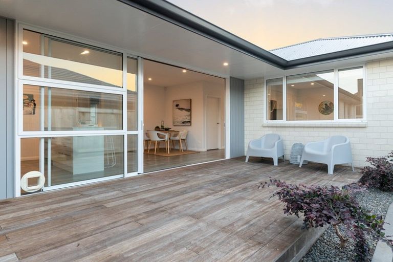 Photo of property in 84 Awataha Crescent, Pyes Pa, Tauranga, 3110