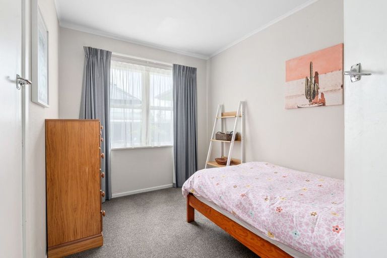 Photo of property in 8 Casper Street, Fairfield, Hamilton, 3214