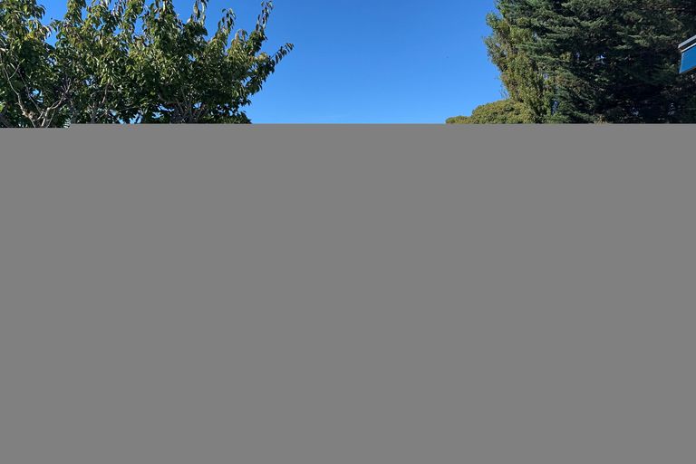 Photo of property in 37 Oxford Street, South Dunedin, Dunedin, 9012