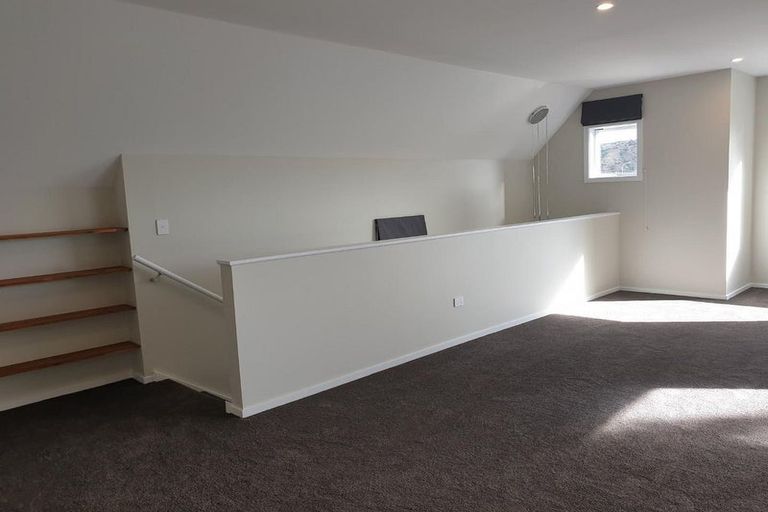 Photo of property in 34 Paremata Crescent, Paremata, Porirua, 5024