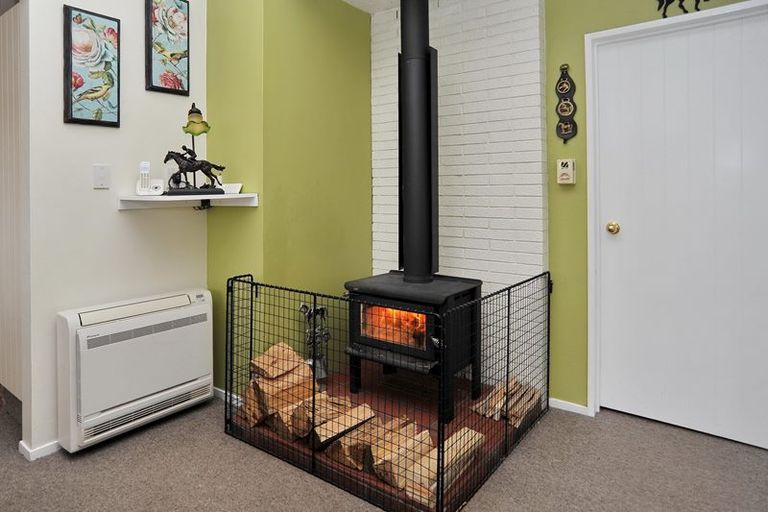 Photo of property in 2 Holcroft Court, Rangiora, 7400