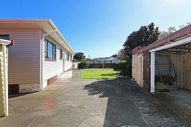 Photo of property in 55 Fox Street, Opunake, 4616