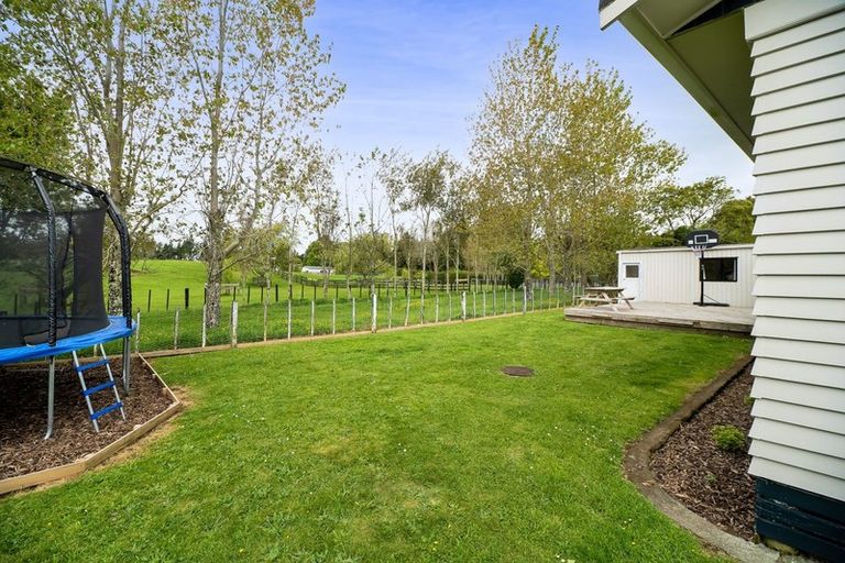 Photo of property in 10 Karaka Street, Inglewood, 4330