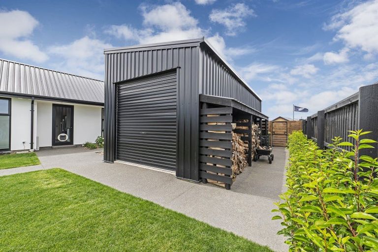 Photo of property in 42 Ridgeland Way, West Melton, 7618