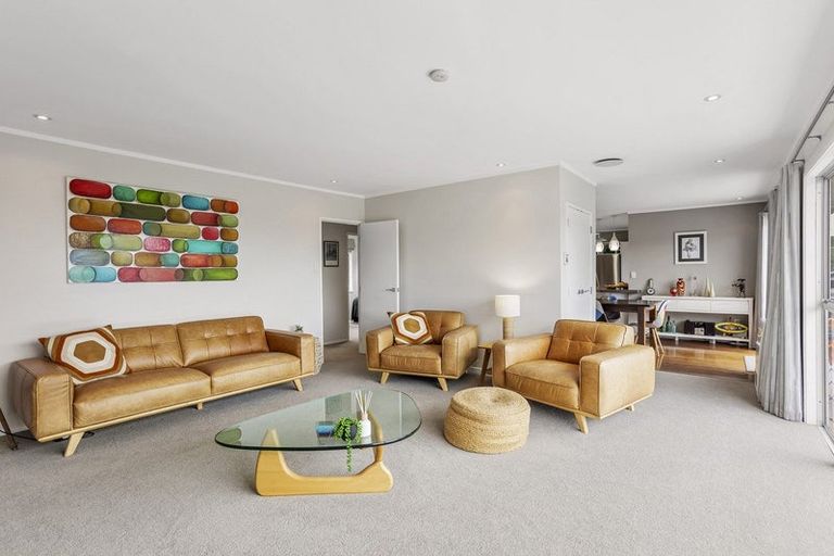 Photo of property in 26 Coromandel Crescent, Mairangi Bay, Auckland, 0630