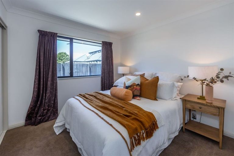 Photo of property in 9 Seclusion Lane, Parklands, Christchurch, 8083